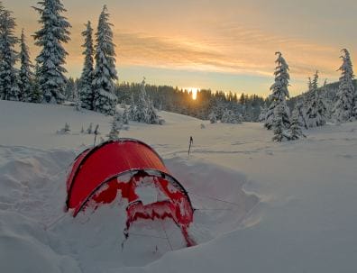 camping-in-snow-2
