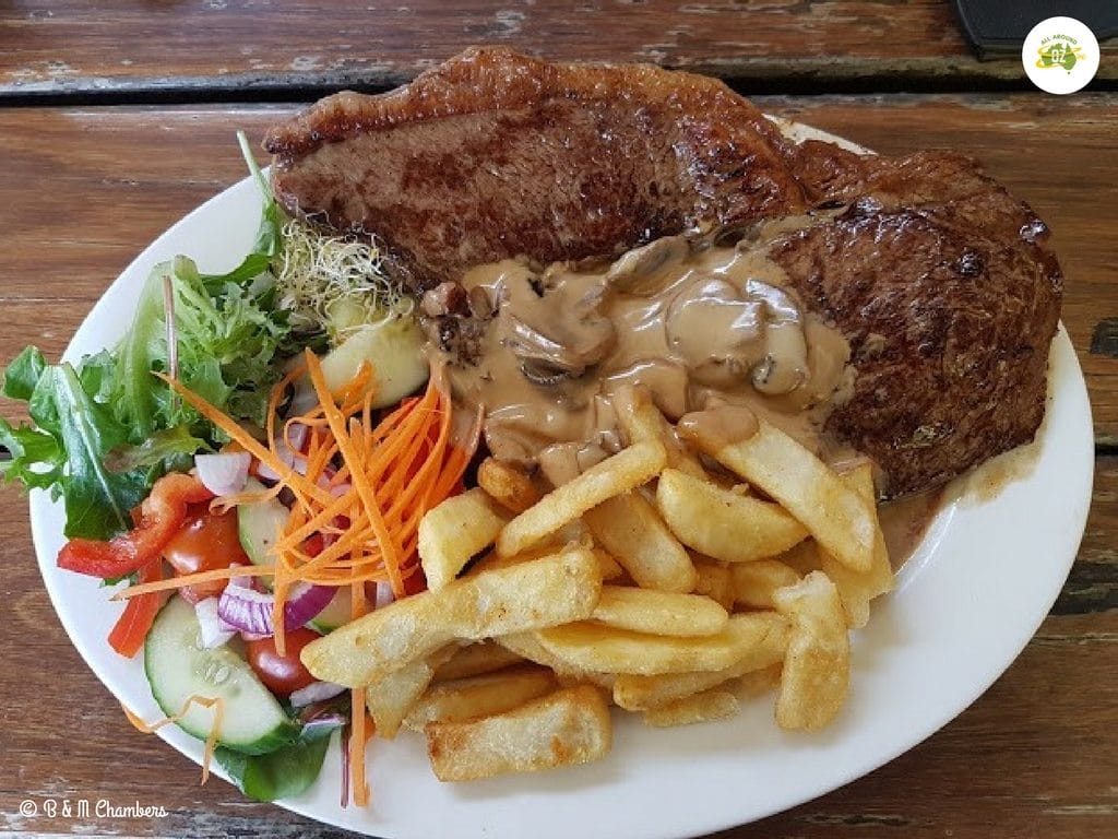 Aussie Pub, Young
