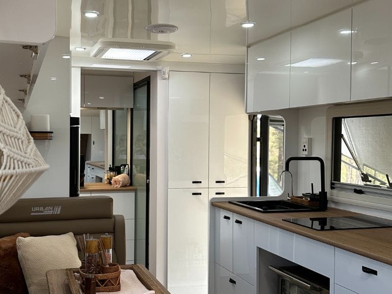 Checklist Before Towing a Caravan - Inside Checks