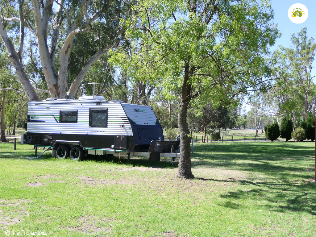 Riverside Hiliday Park - Spacious sites